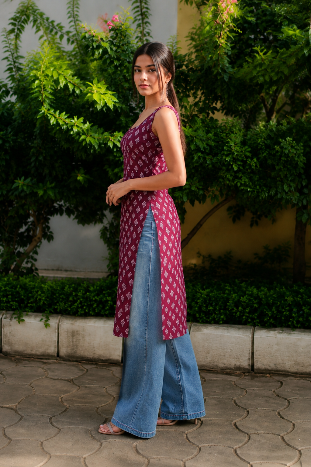 Women’s Maroon Floral Print Straight Kurti